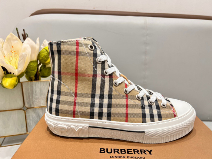 BUR SNEAKER