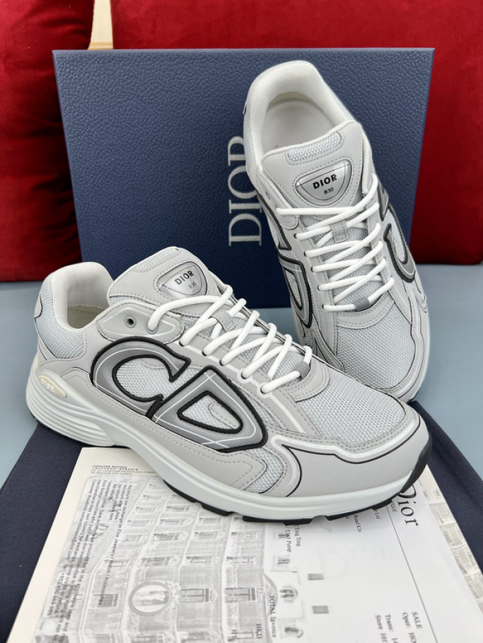 D10R B30 SNEAKER
