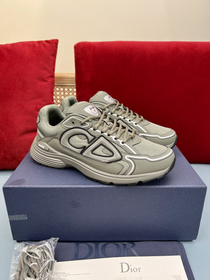D10R B30 SNEAKER