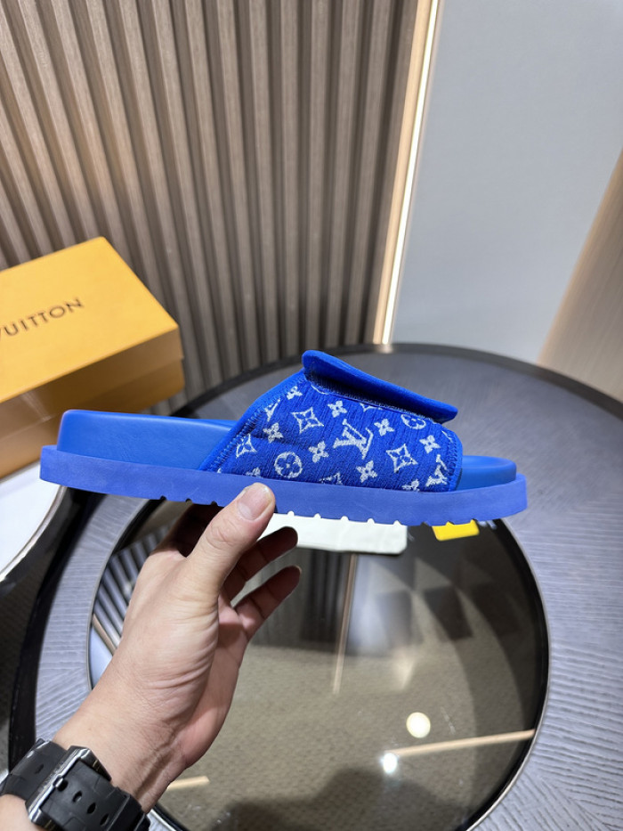 Lou1su1tt slides