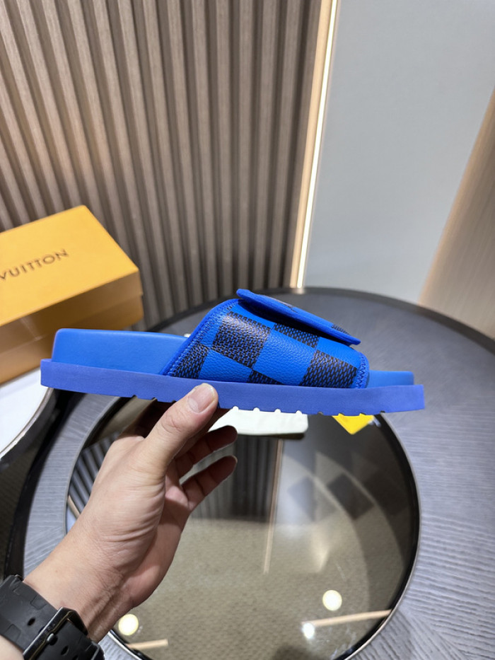 Lou1su1tt slides