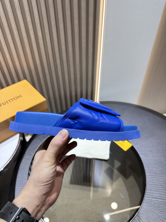 Lou1su1tt slides