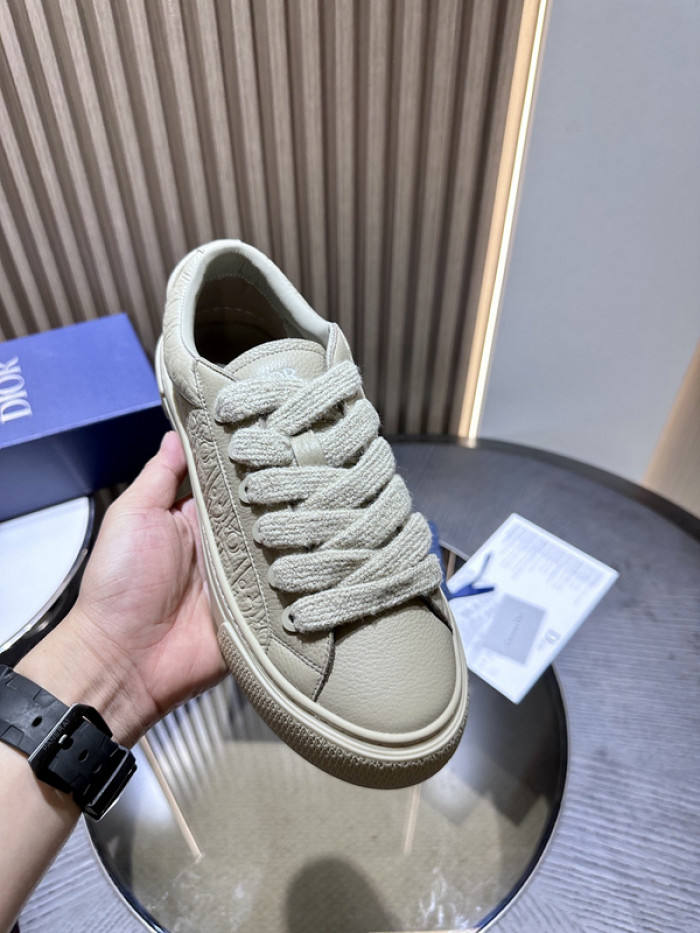 D10R B33 Sneaker