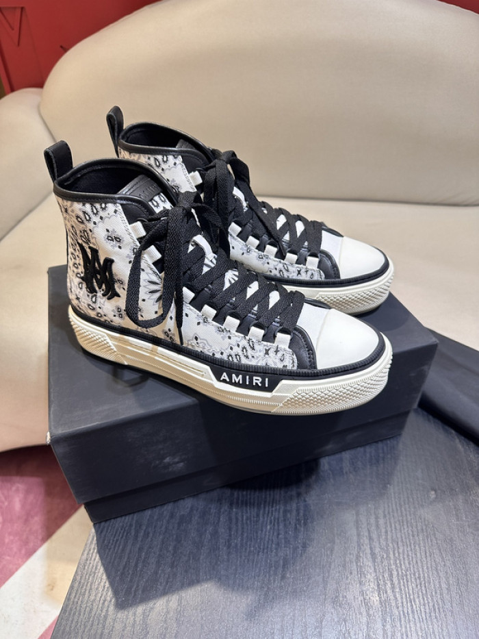 AM1R1 Skel high top