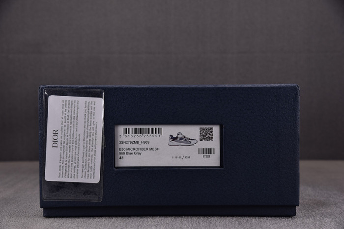 D10R B30 SNEAKER