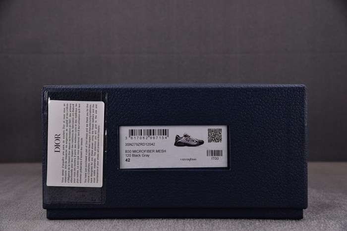 D10R B30 SNEAKER