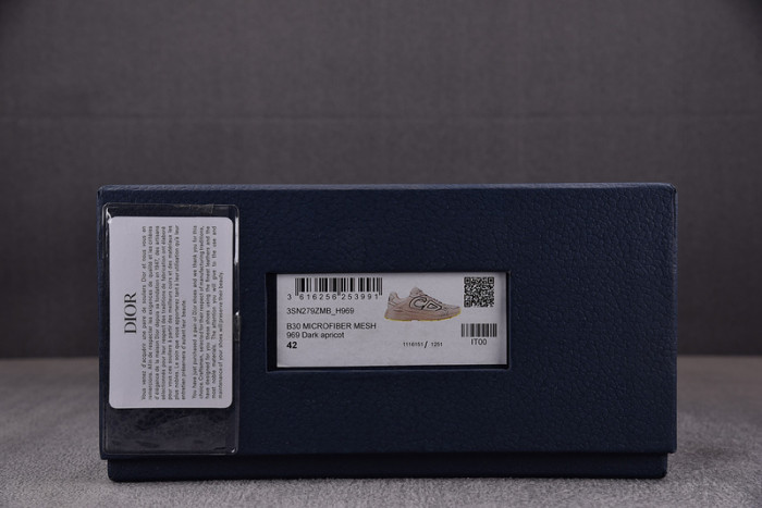 D10R B30 SNEAKER