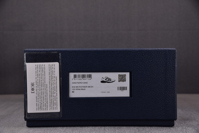 D10R B30 SNEAKER