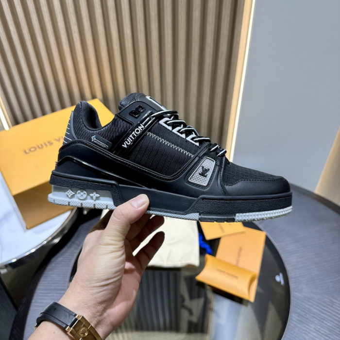 Lou1su1tt Skate Sneaker