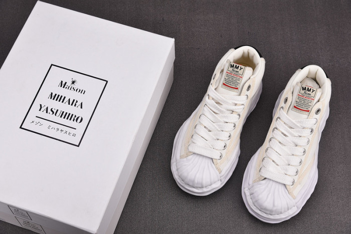 Ma1s0n MIHARA YASUHIRO SNEAKER