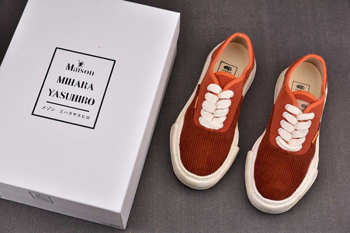 Ma1s0n MIHARA YASUHIRO SNEAKER
