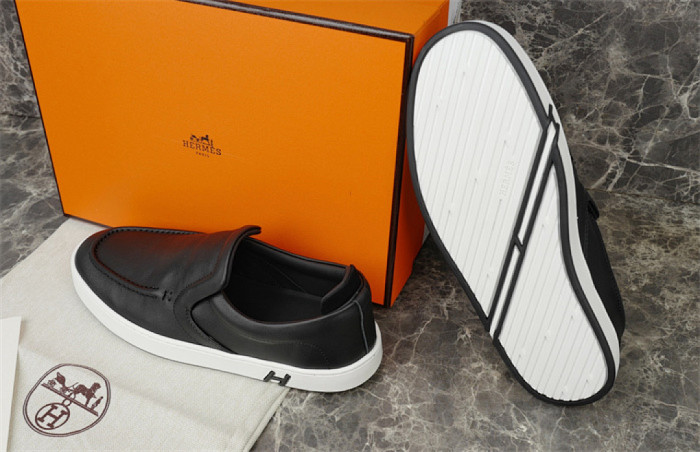 H**me5 Sneaker