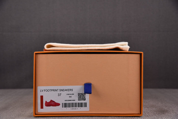 Lou1su1tt Footprint Soccer Red White