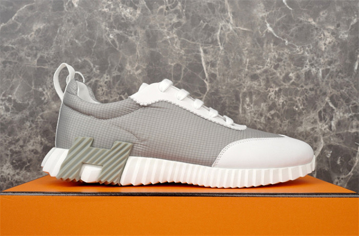 H**me5 Sneaker