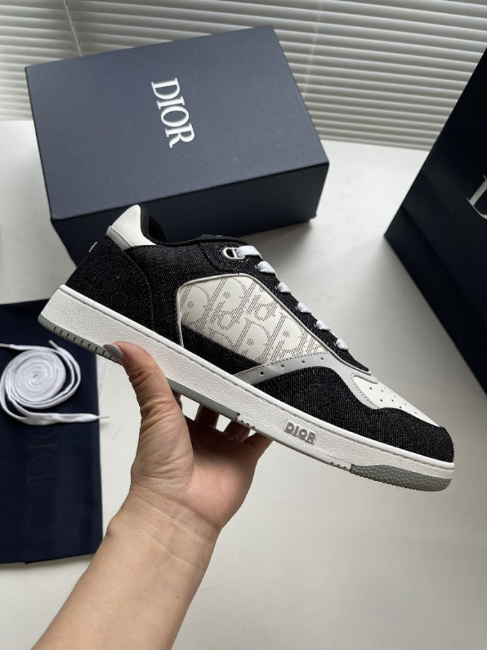 D10R B27 Sneaker