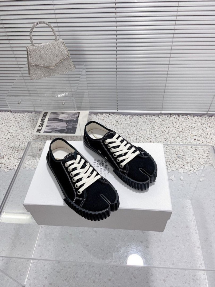 Ma1s0n Marg*e1a Tabi Low Top