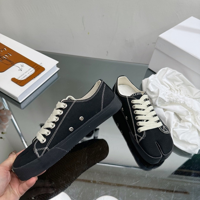 Ma1s0n Marg*e1a Tabi Low Top