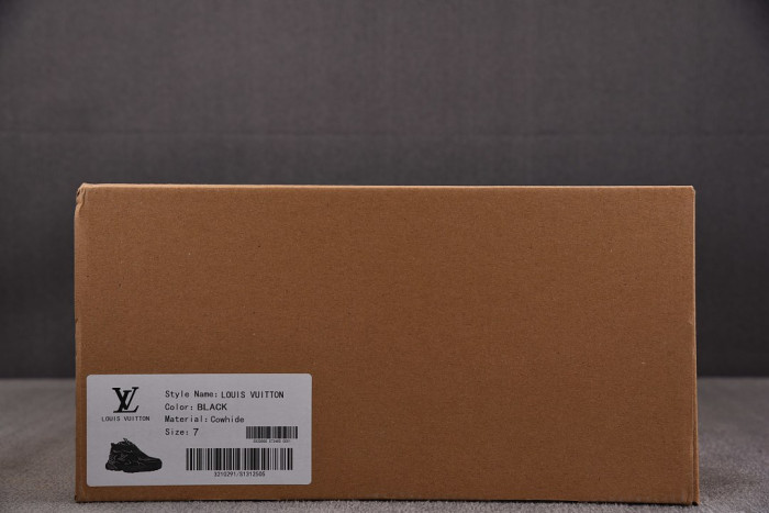 Lou1su1tt Tatic Runner Sneaker