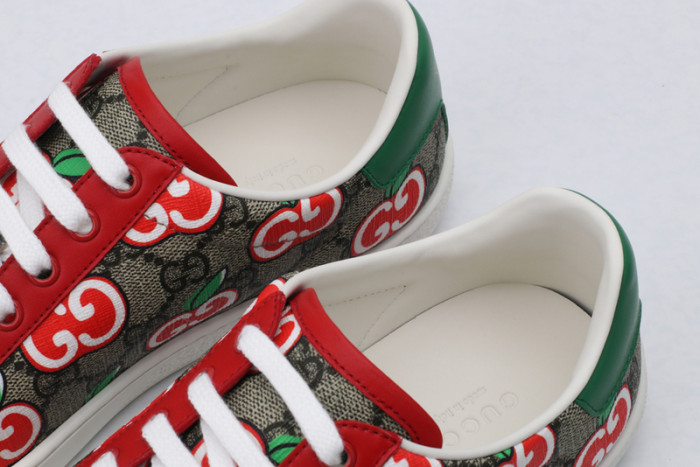 Gu66 Ace Embroidered Low-Top Sneaker