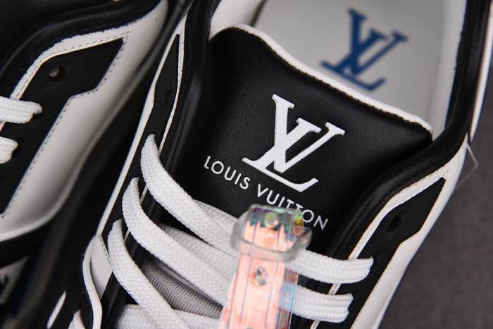 D00G7 Lou1su1tt SNEAKER LOW
