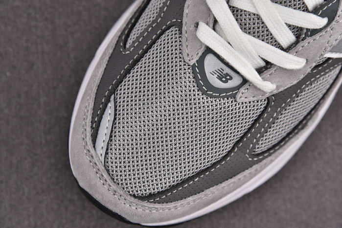 N3W BLANCE SNEAKER
