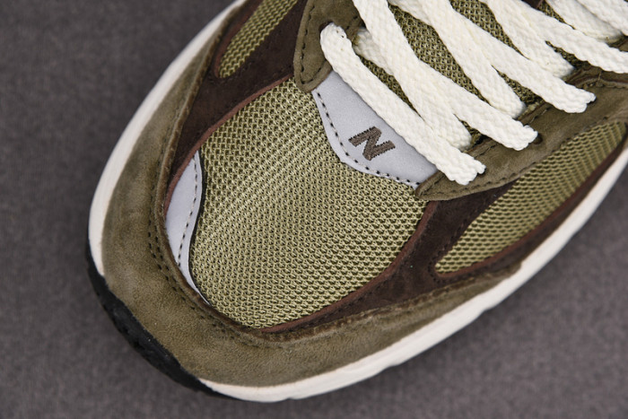 N3W BLANCE SNEAKER