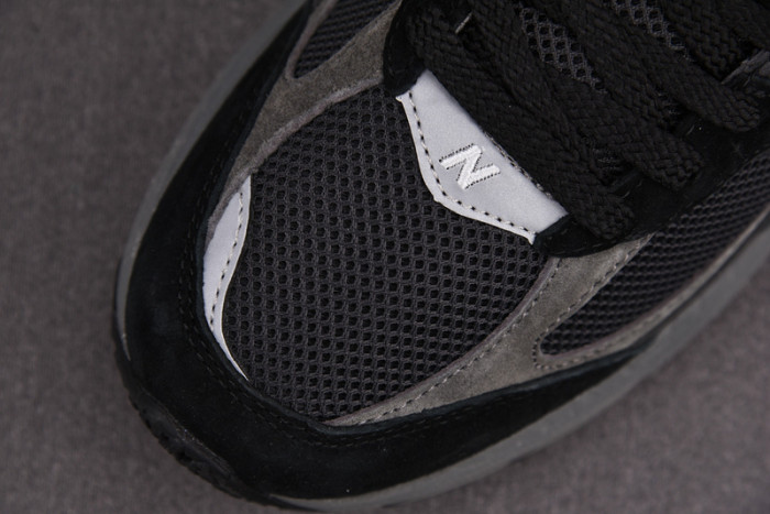 N3W BLANCE SNEAKER