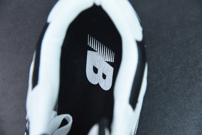 N3W BLANCE SNEAKER