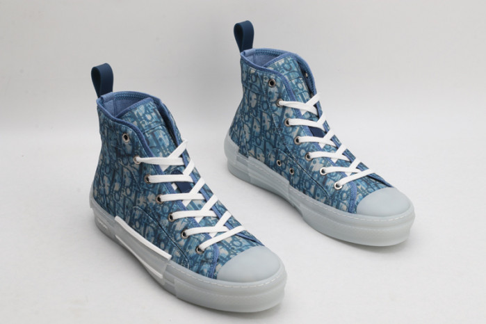 D10R B23 Oblique High Top Sneaker