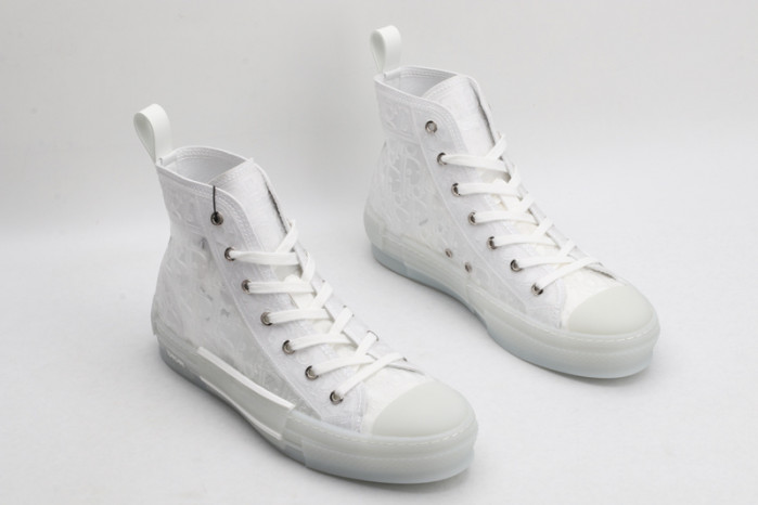 D10R B23 Oblique High Top Sneaker