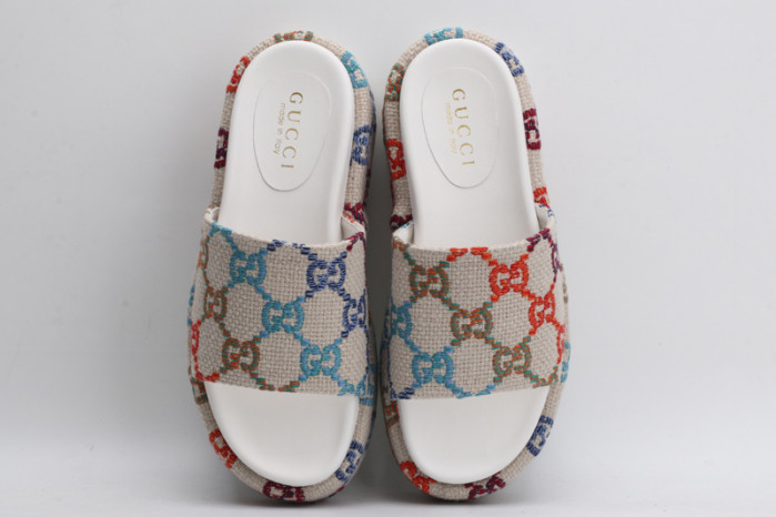 Gu66 SLIPPERS