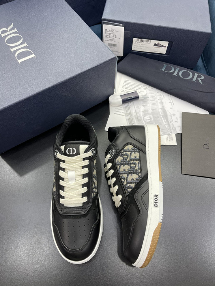 D10R B27 Sneaker