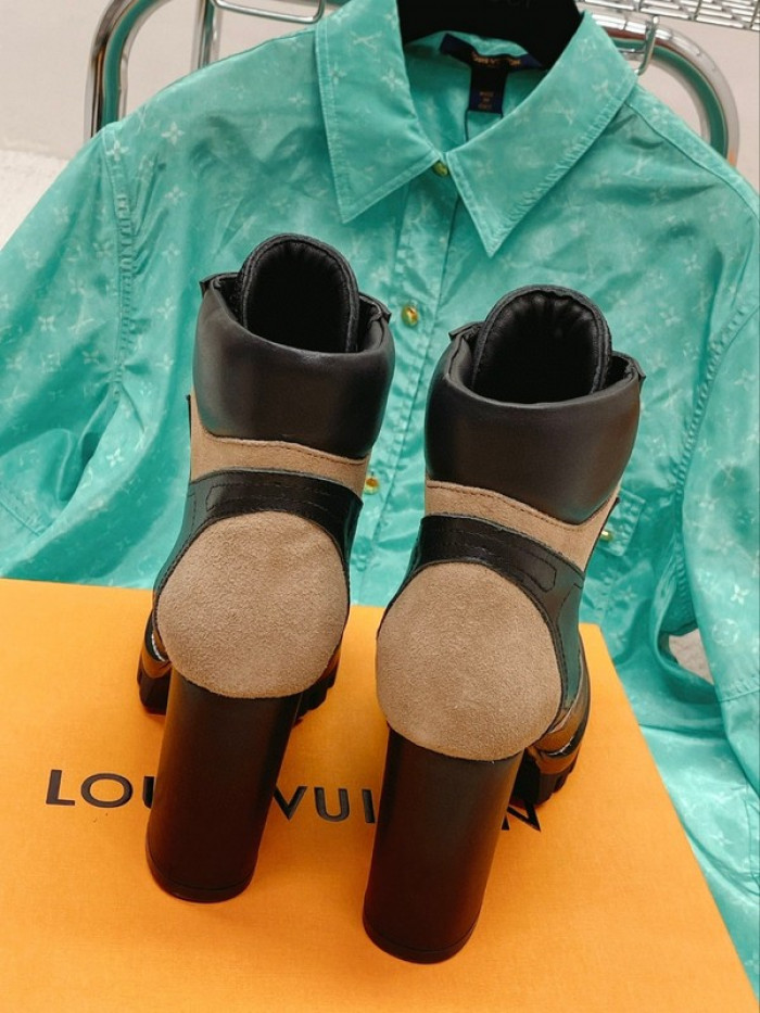 lou1su1tt Boots