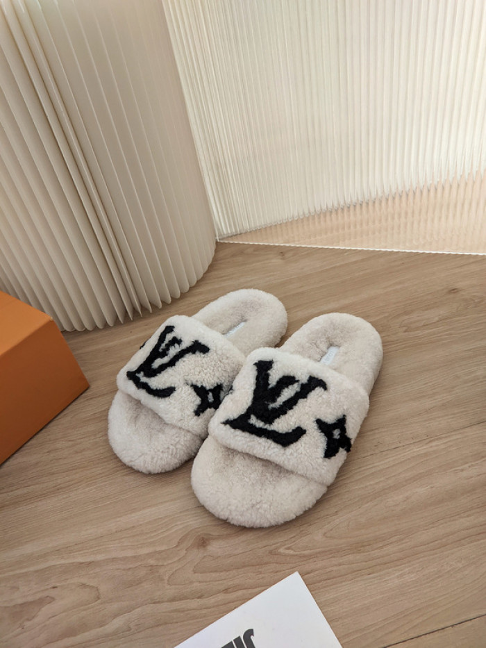 Lou1su1tt slides