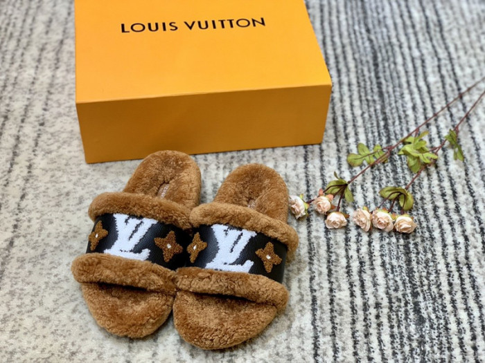 Lou1su1tt slides