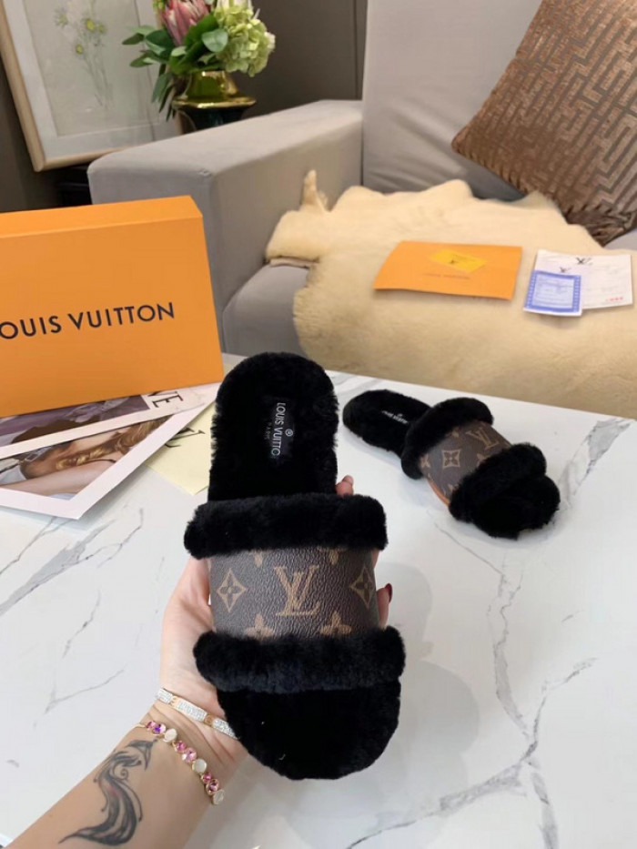 Lou1su1tt slides