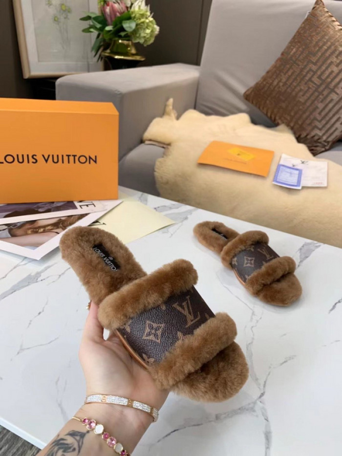 Lou1su1tt slides