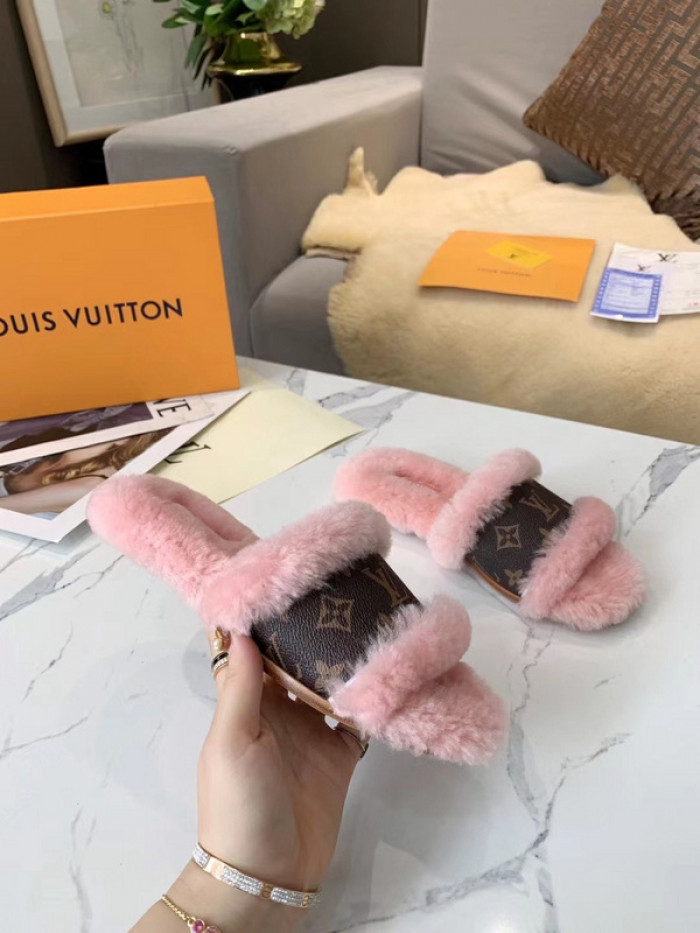 Lou1su1tt slides