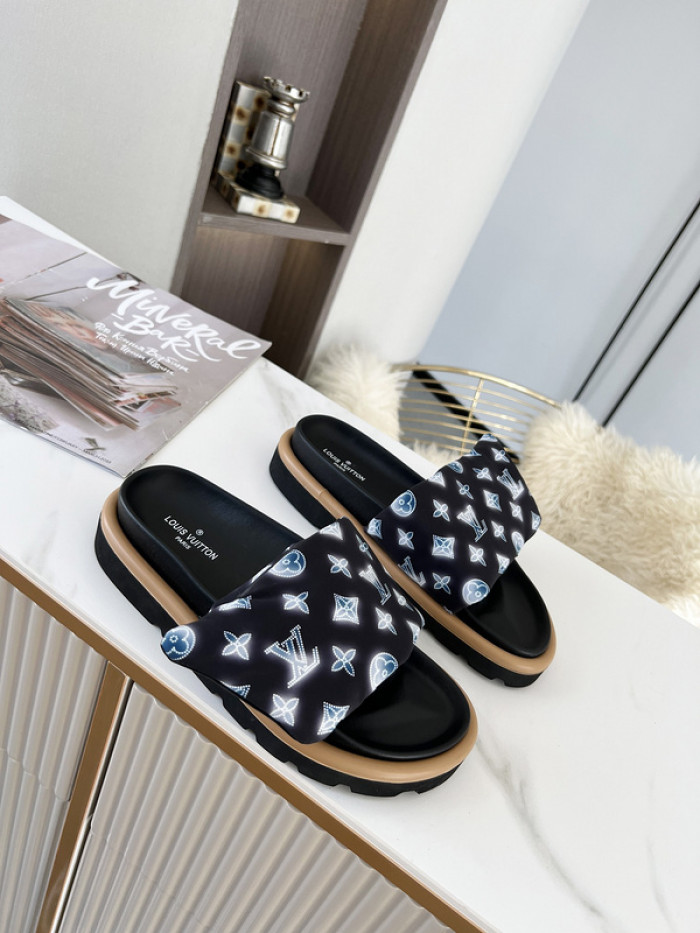 Lou1su1tt slides