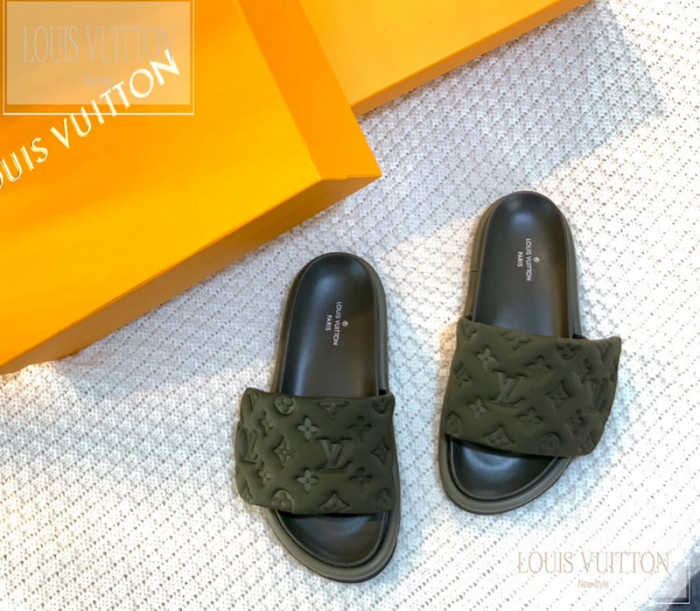 Lou1su1tt slides