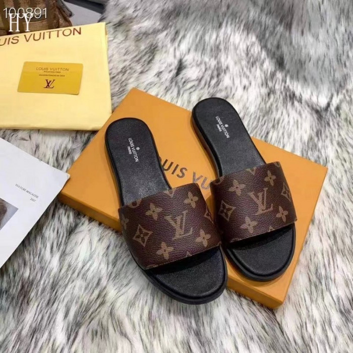 Lou1su1tt slides