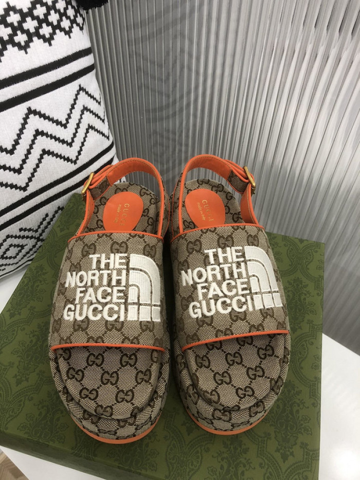 Gu66 SLIPPERS