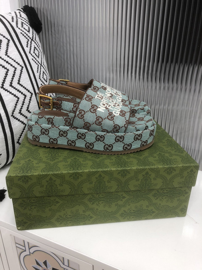 Gu66 SLIPPERS