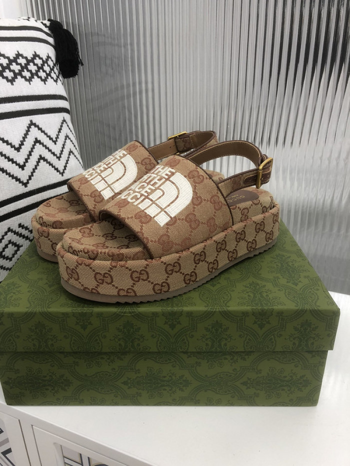 Gu66 SLIPPERS