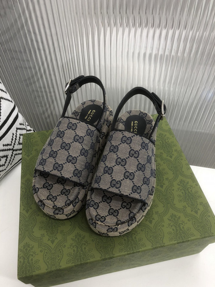 Gu66 SLIPPERS