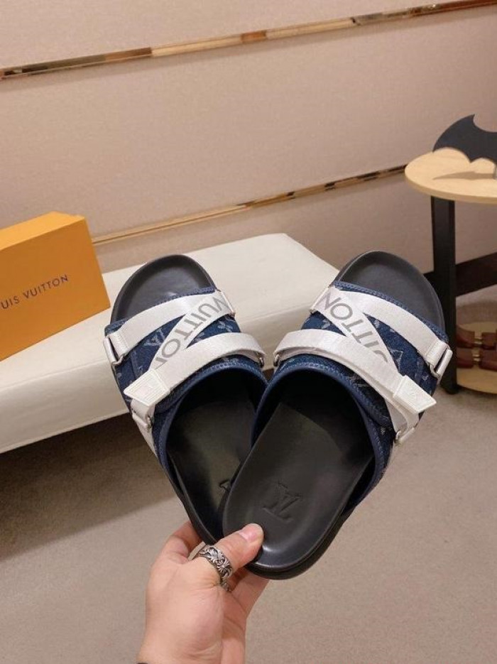 Lou1su1tt slides