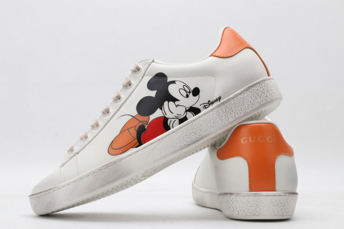 Gu66 Ace Embroidered Low-Top Sneaker
