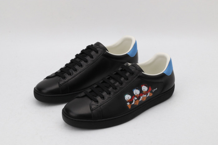 Gu66 Ace Embroidered Low-Top Sneaker