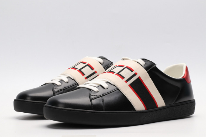 Gu66 Ace Embroidered Low-Top Sneaker
