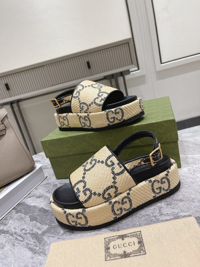Gu66 SLIPPERS